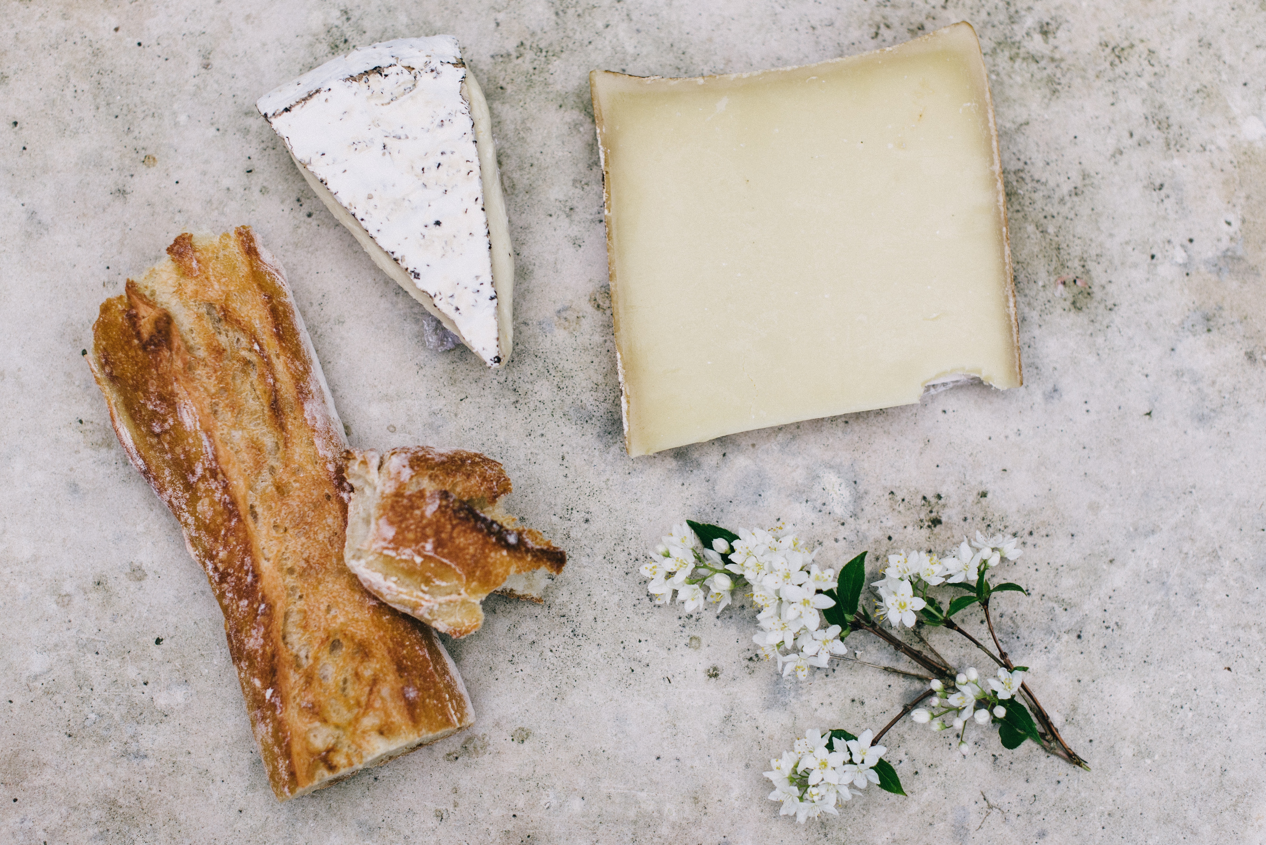 The Foreigner’s Guide to French Cheese Etiquette