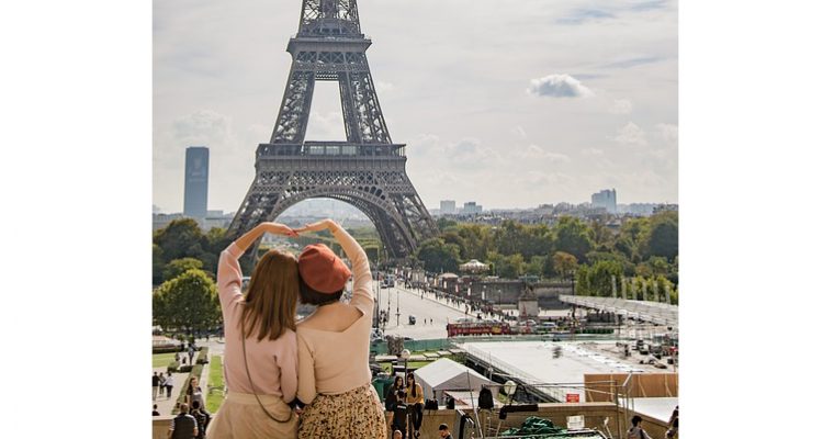 Do French People Really Wear Berets? French Clichés Investigated