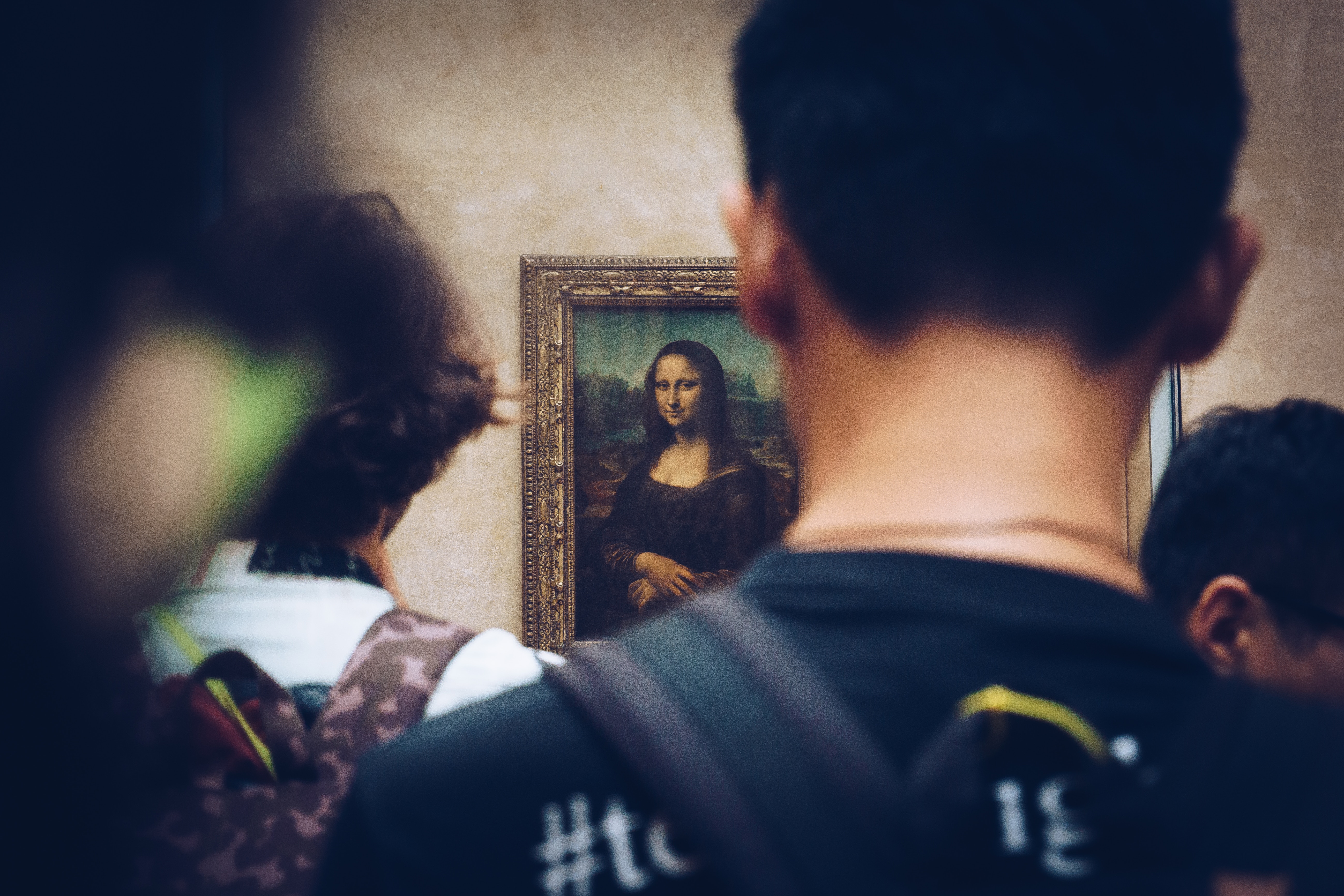 25 Things Only Tourists Do in Paris